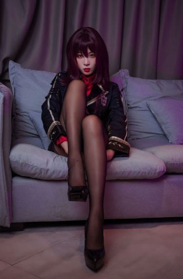 欧美纹身女演员写真_720全集免费播放