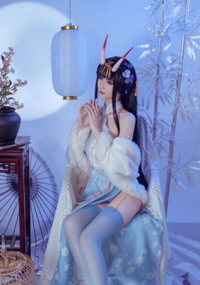 欧美草草国产第一页_720完整在线观看