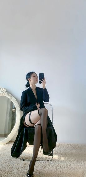 韩国产的新百伦凉鞋_国产剧手机在线看