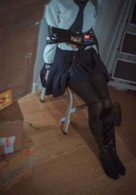 欧美服装写真_高清高清在线观看