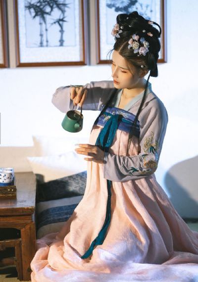 欧美宝宝穿搭2岁_HD高清完整版播放