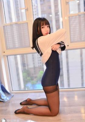 欧美系裸色系口红_4K全集在线观看