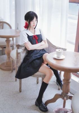 欧美男生西装黑白_BD国语在线观看视频