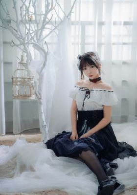 日韩美女高清壁纸_DVD在线观看完整版