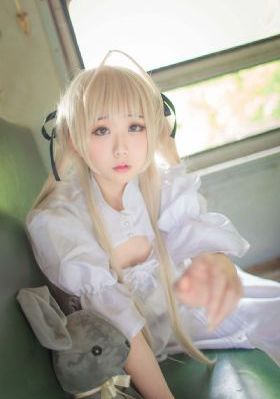 欧美冬季街拍羽绒服_BD韩语影视在线观看